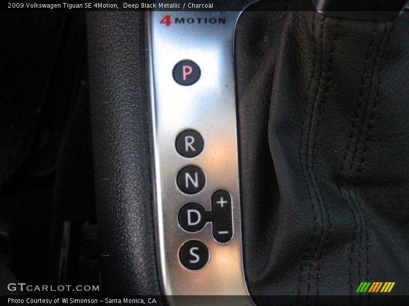 Deep Black Metallic / Charcoal 2009 Volkswagen Tiguan SE 4Motion