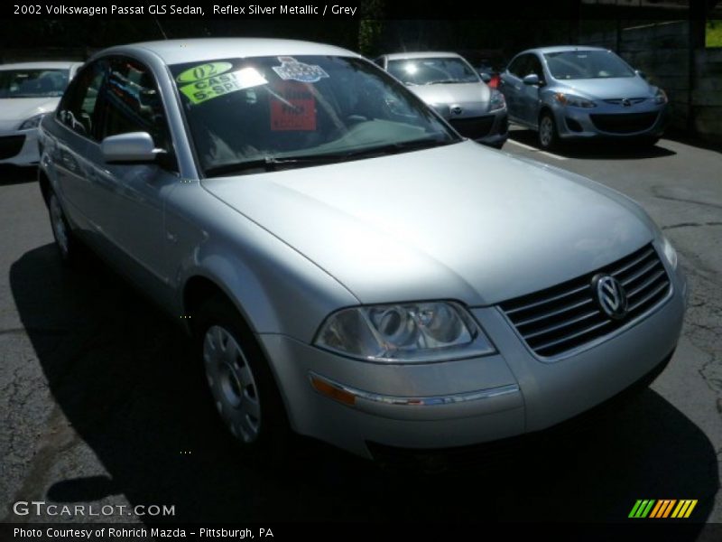 Reflex Silver Metallic / Grey 2002 Volkswagen Passat GLS Sedan
