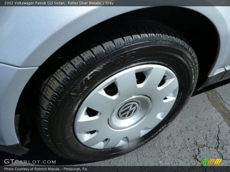 Reflex Silver Metallic / Grey 2002 Volkswagen Passat GLS Sedan