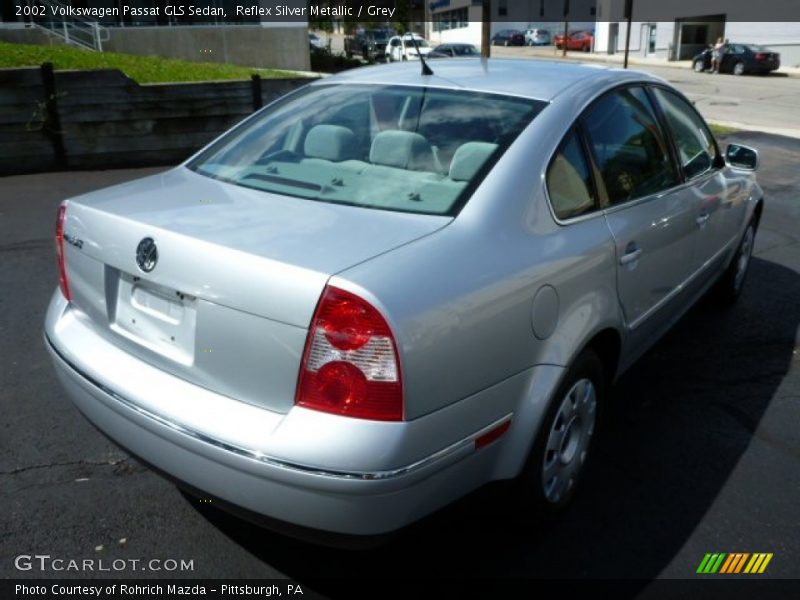 Reflex Silver Metallic / Grey 2002 Volkswagen Passat GLS Sedan