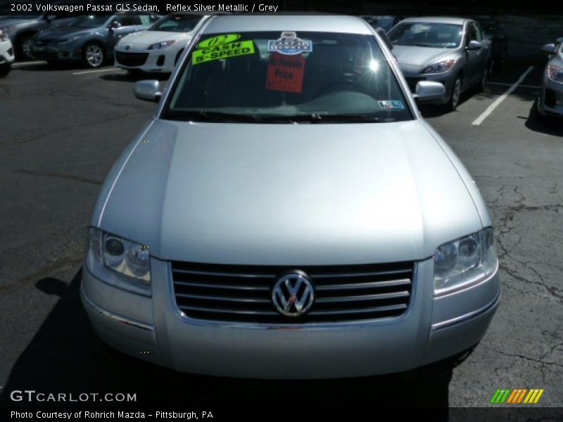 Reflex Silver Metallic / Grey 2002 Volkswagen Passat GLS Sedan
