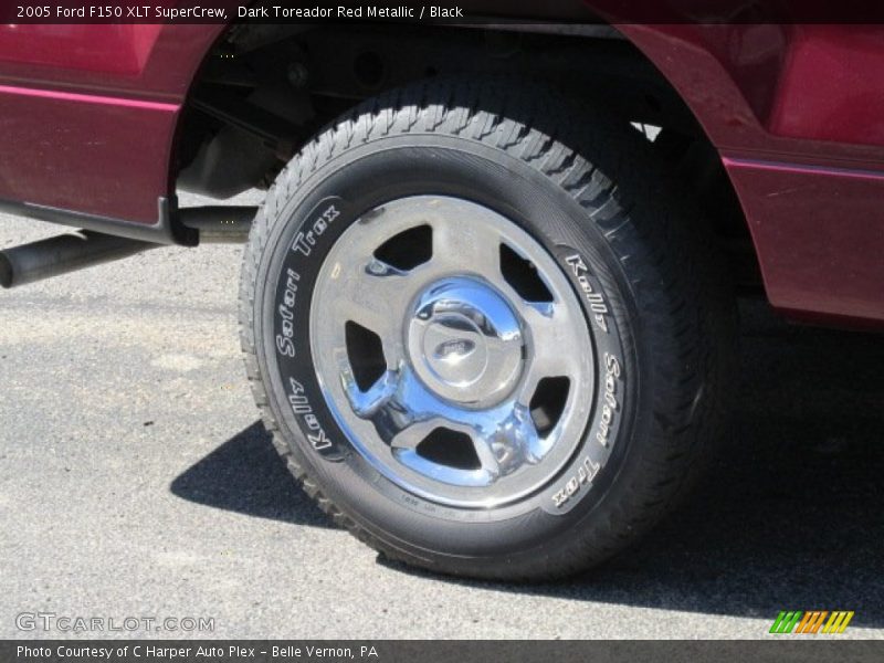 Dark Toreador Red Metallic / Black 2005 Ford F150 XLT SuperCrew