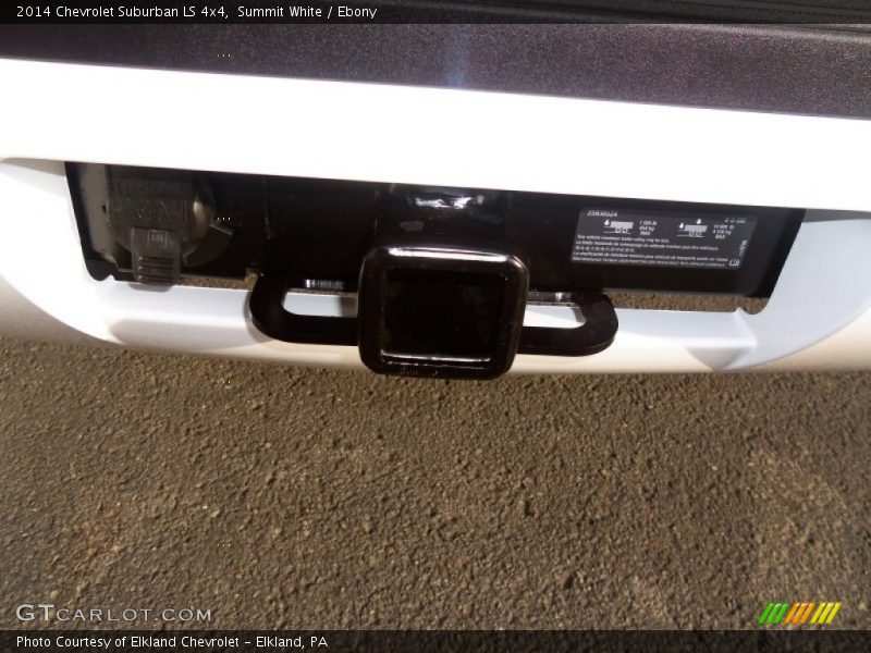 Summit White / Ebony 2014 Chevrolet Suburban LS 4x4