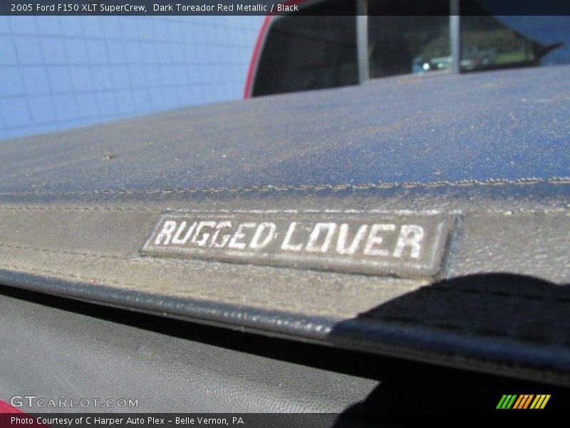 Dark Toreador Red Metallic / Black 2005 Ford F150 XLT SuperCrew
