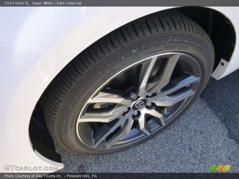 Super White / Dark Charcoal 2014 Scion tC