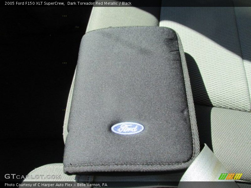 Dark Toreador Red Metallic / Black 2005 Ford F150 XLT SuperCrew