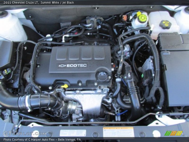 Summit White / Jet Black 2011 Chevrolet Cruze LT