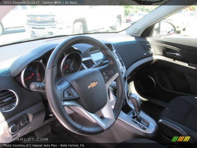 Summit White / Jet Black 2011 Chevrolet Cruze LT