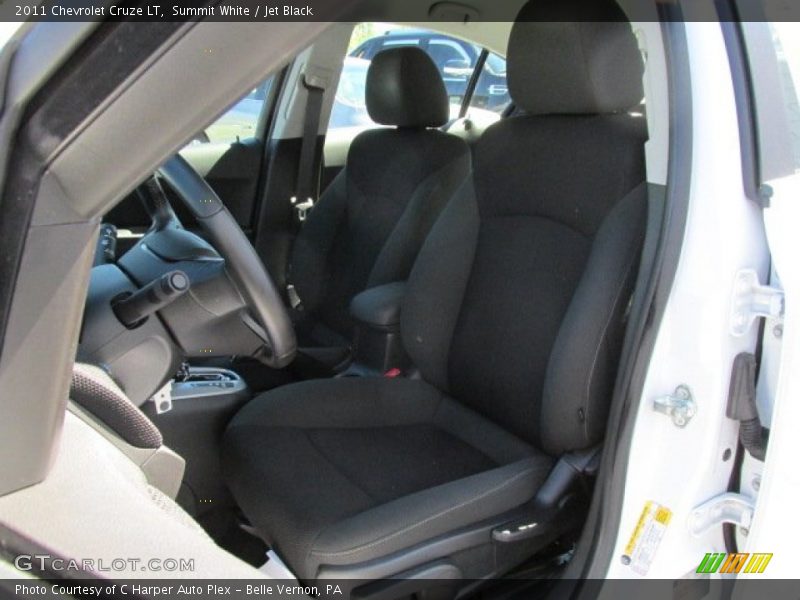 Summit White / Jet Black 2011 Chevrolet Cruze LT