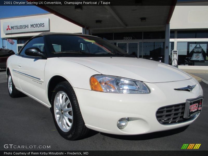 Champagne Pearlcoat / Taupe 2001 Chrysler Sebring LXi Convertible
