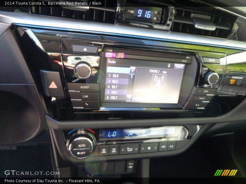 Controls of 2014 Corolla S