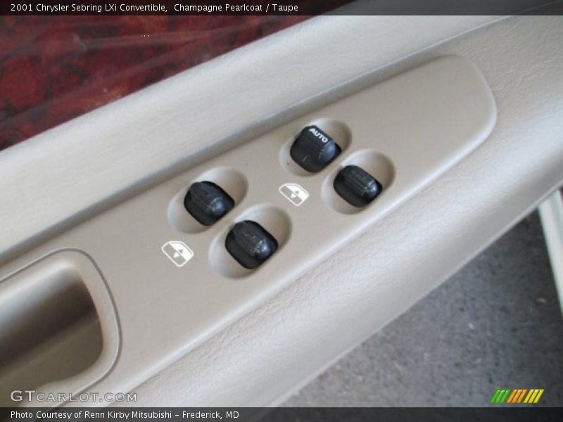 Champagne Pearlcoat / Taupe 2001 Chrysler Sebring LXi Convertible