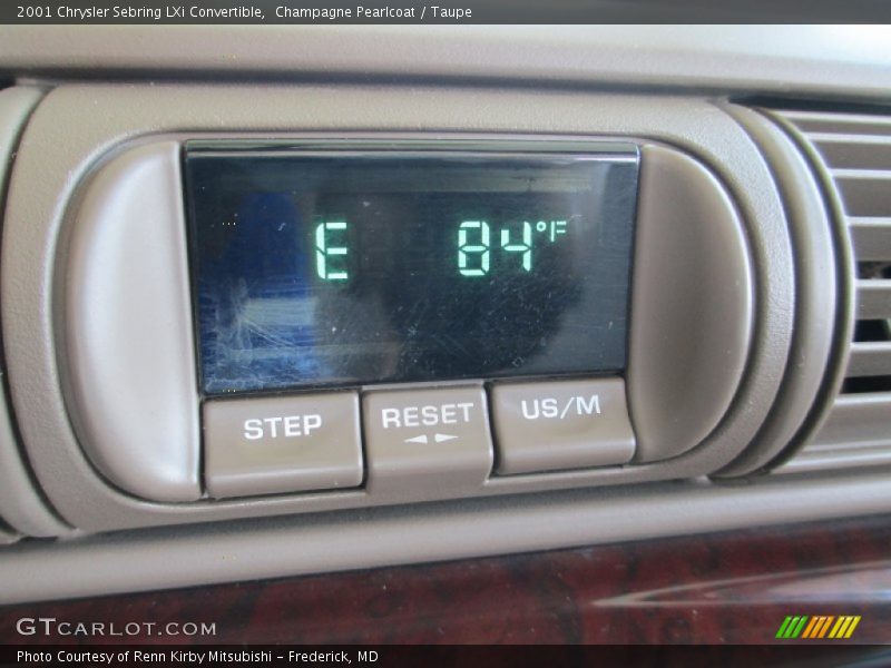 Champagne Pearlcoat / Taupe 2001 Chrysler Sebring LXi Convertible