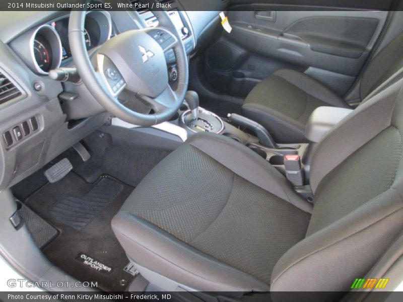 White Pearl / Black 2014 Mitsubishi Outlander Sport ES