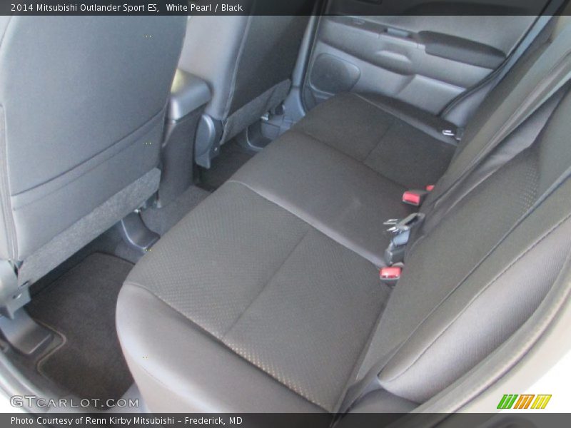 White Pearl / Black 2014 Mitsubishi Outlander Sport ES