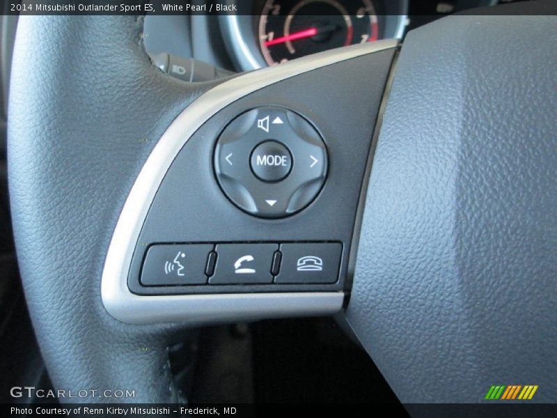 White Pearl / Black 2014 Mitsubishi Outlander Sport ES