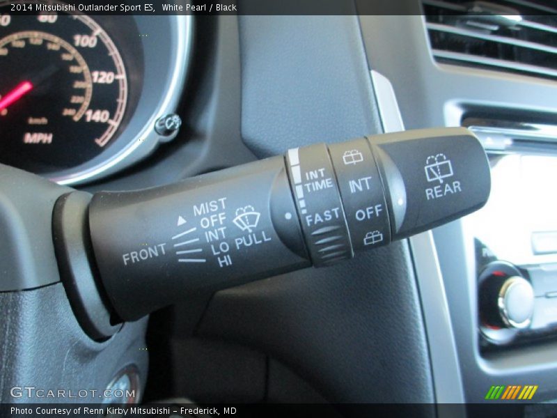 White Pearl / Black 2014 Mitsubishi Outlander Sport ES