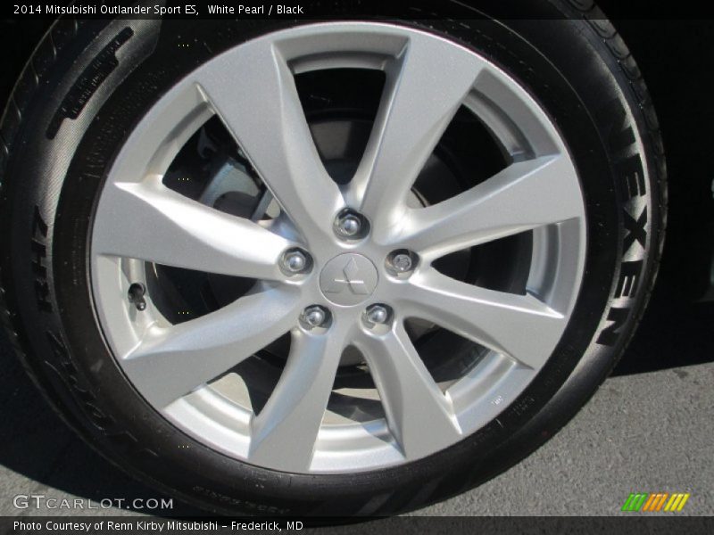 White Pearl / Black 2014 Mitsubishi Outlander Sport ES