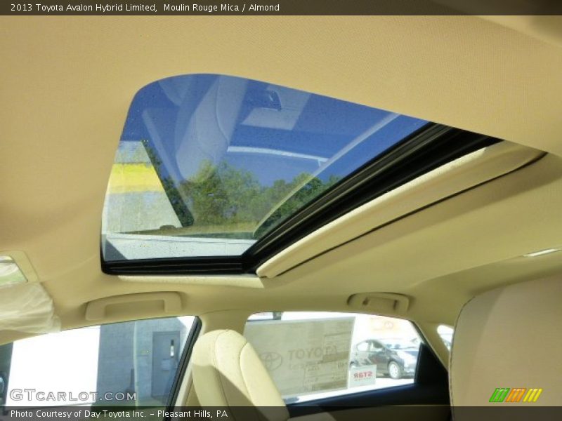 Moulin Rouge Mica / Almond 2013 Toyota Avalon Hybrid Limited