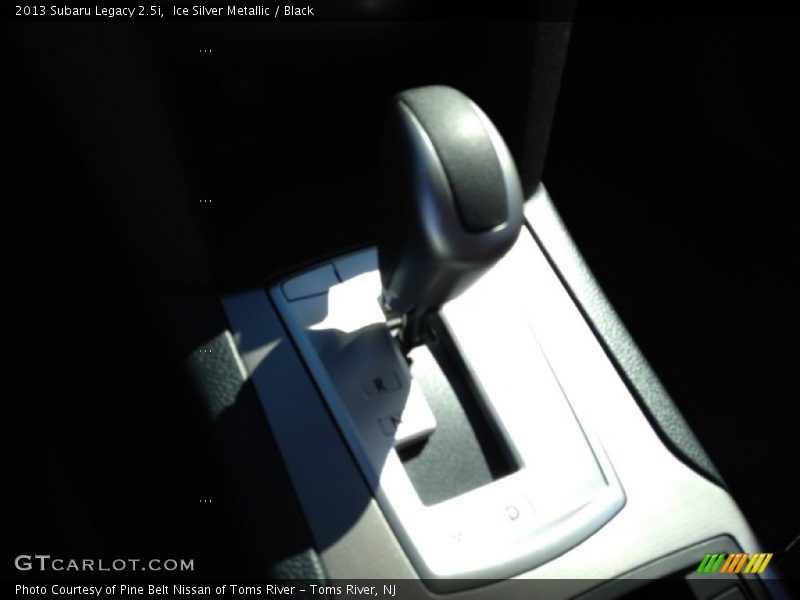 Ice Silver Metallic / Black 2013 Subaru Legacy 2.5i