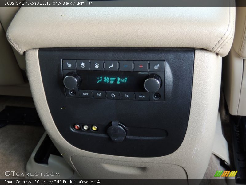 Onyx Black / Light Tan 2009 GMC Yukon XL SLT