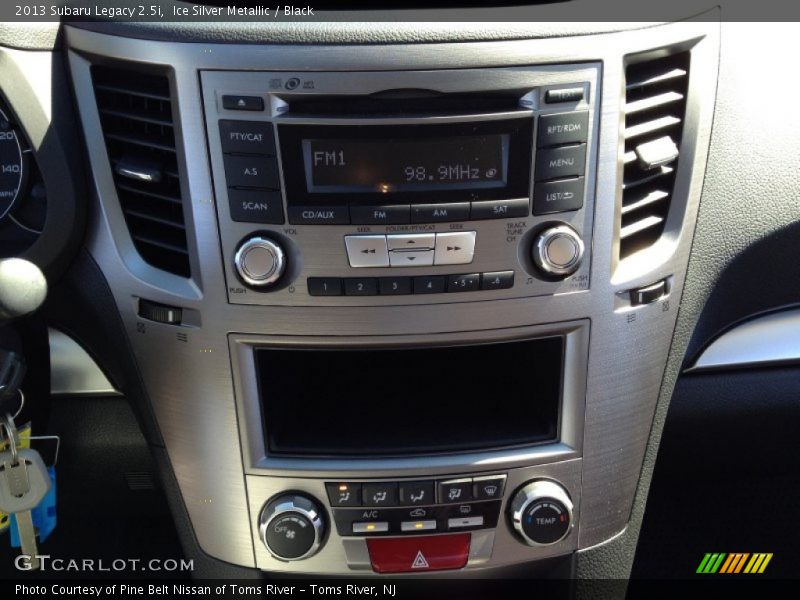 Ice Silver Metallic / Black 2013 Subaru Legacy 2.5i