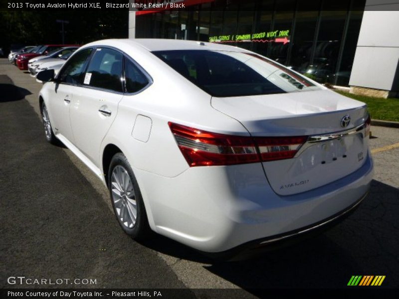 Blizzard White Pearl / Black 2013 Toyota Avalon Hybrid XLE