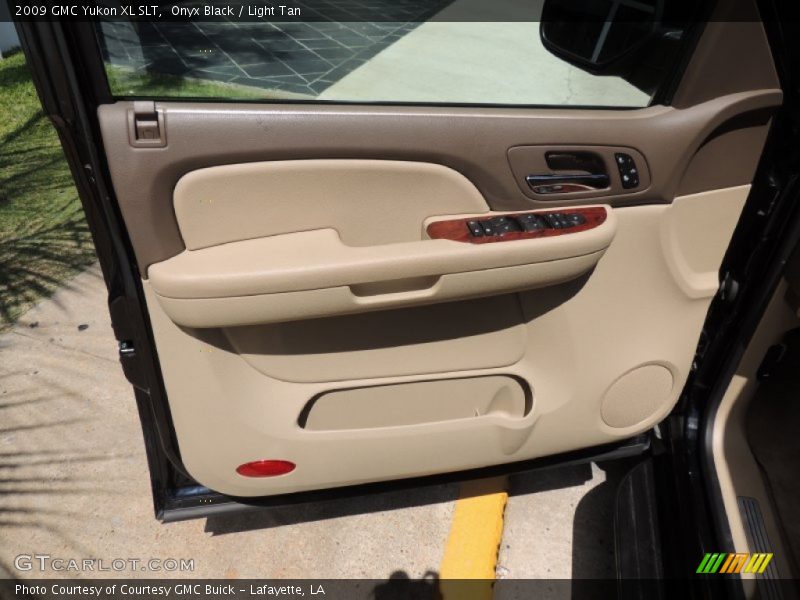 Onyx Black / Light Tan 2009 GMC Yukon XL SLT