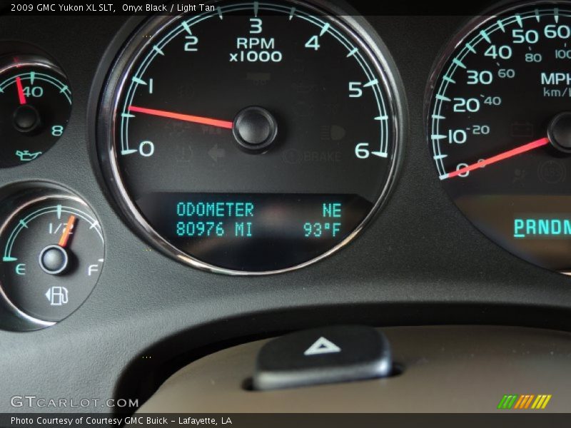 Onyx Black / Light Tan 2009 GMC Yukon XL SLT