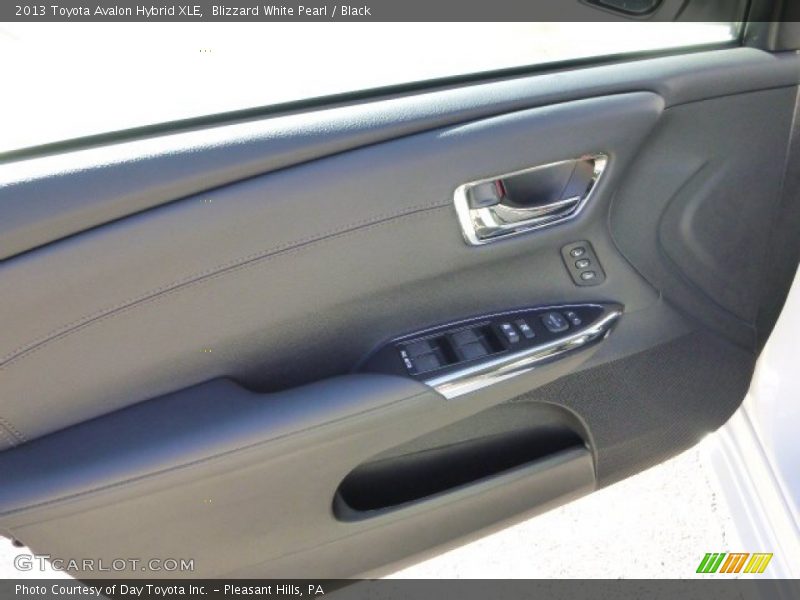Blizzard White Pearl / Black 2013 Toyota Avalon Hybrid XLE