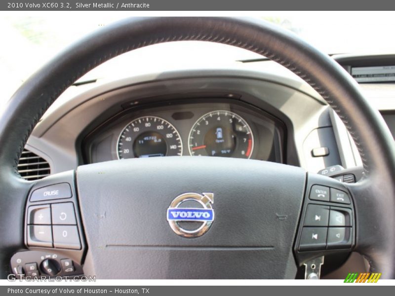 Silver Metallic / Anthracite 2010 Volvo XC60 3.2