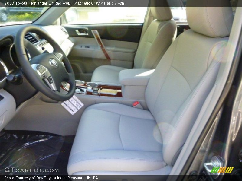 Magnetic Gray Metallic / Ash 2013 Toyota Highlander Limited 4WD