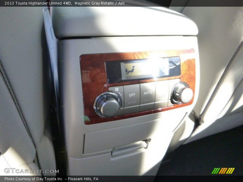 Magnetic Gray Metallic / Ash 2013 Toyota Highlander Limited 4WD