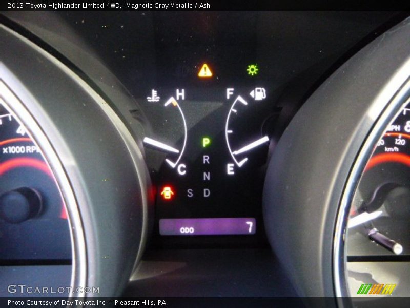 Magnetic Gray Metallic / Ash 2013 Toyota Highlander Limited 4WD