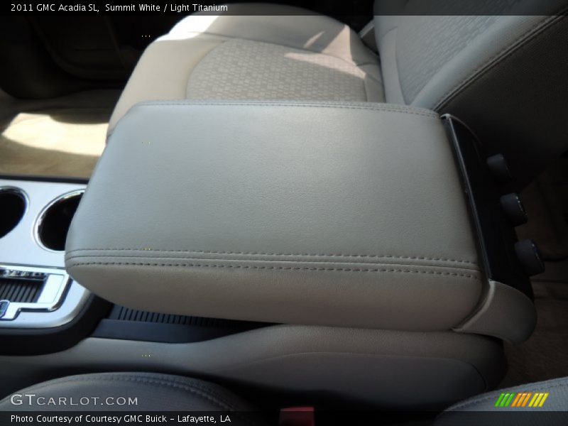 Summit White / Light Titanium 2011 GMC Acadia SL