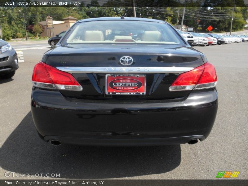 Black / Ivory 2011 Toyota Avalon Limited