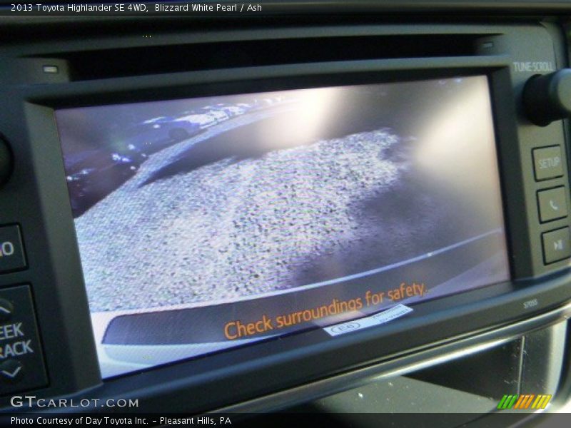 Blizzard White Pearl / Ash 2013 Toyota Highlander SE 4WD