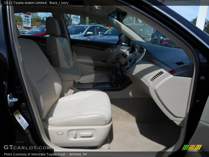 Black / Ivory 2011 Toyota Avalon Limited