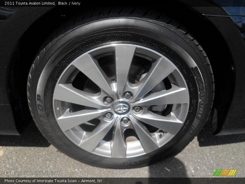 Black / Ivory 2011 Toyota Avalon Limited