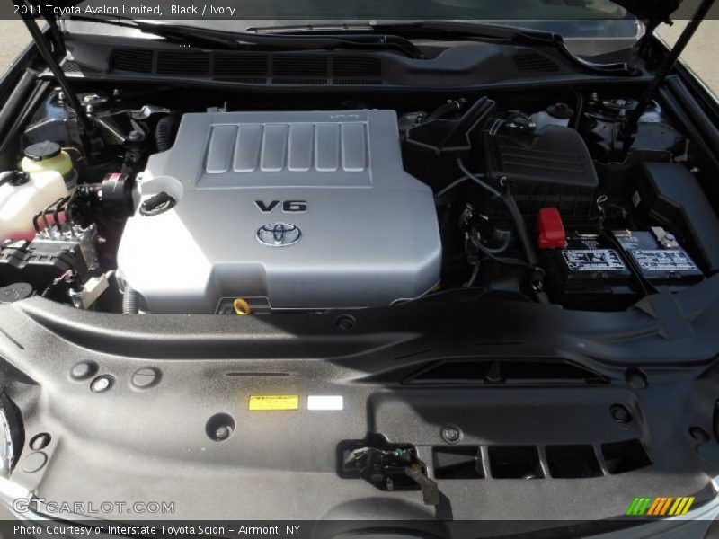 Black / Ivory 2011 Toyota Avalon Limited