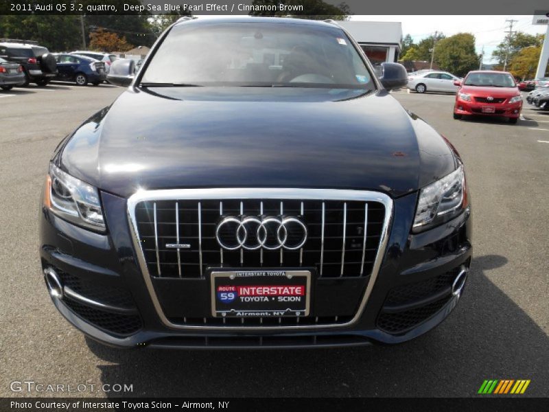 Deep Sea Blue Pearl Effect / Cinnamon Brown 2011 Audi Q5 3.2 quattro