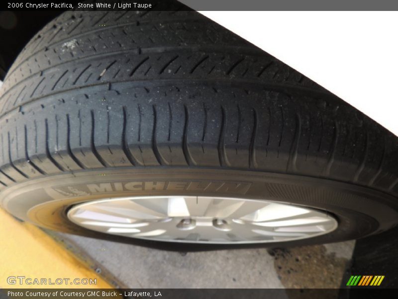 Stone White / Light Taupe 2006 Chrysler Pacifica