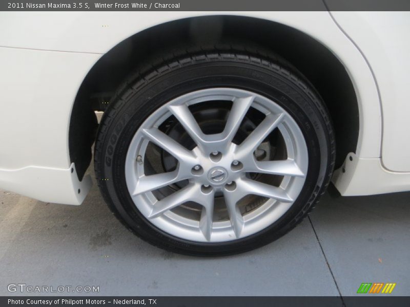 Winter Frost White / Charcoal 2011 Nissan Maxima 3.5 S