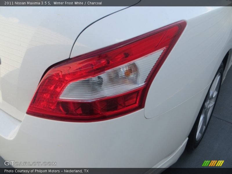 Winter Frost White / Charcoal 2011 Nissan Maxima 3.5 S