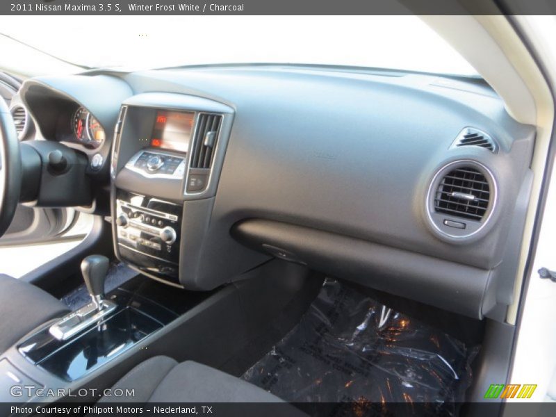 Winter Frost White / Charcoal 2011 Nissan Maxima 3.5 S