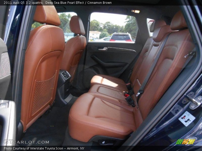 Deep Sea Blue Pearl Effect / Cinnamon Brown 2011 Audi Q5 3.2 quattro