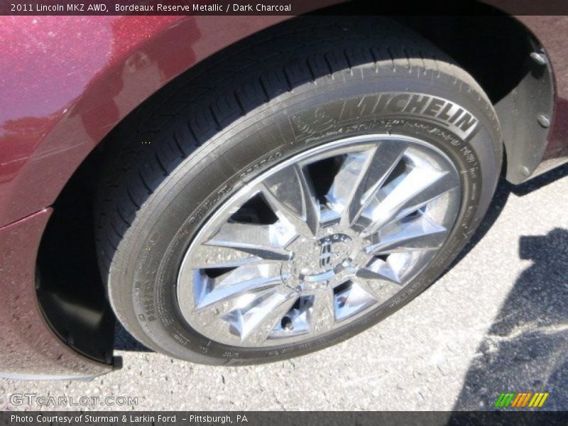 Bordeaux Reserve Metallic / Dark Charcoal 2011 Lincoln MKZ AWD