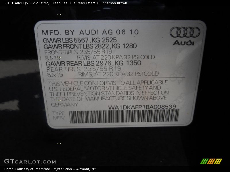 Deep Sea Blue Pearl Effect / Cinnamon Brown 2011 Audi Q5 3.2 quattro