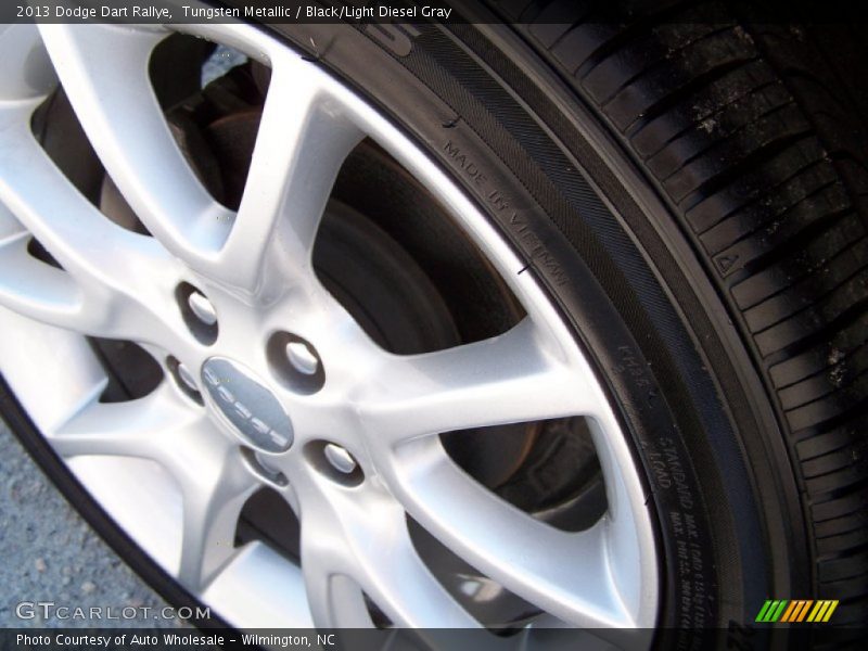 Tungsten Metallic / Black/Light Diesel Gray 2013 Dodge Dart Rallye