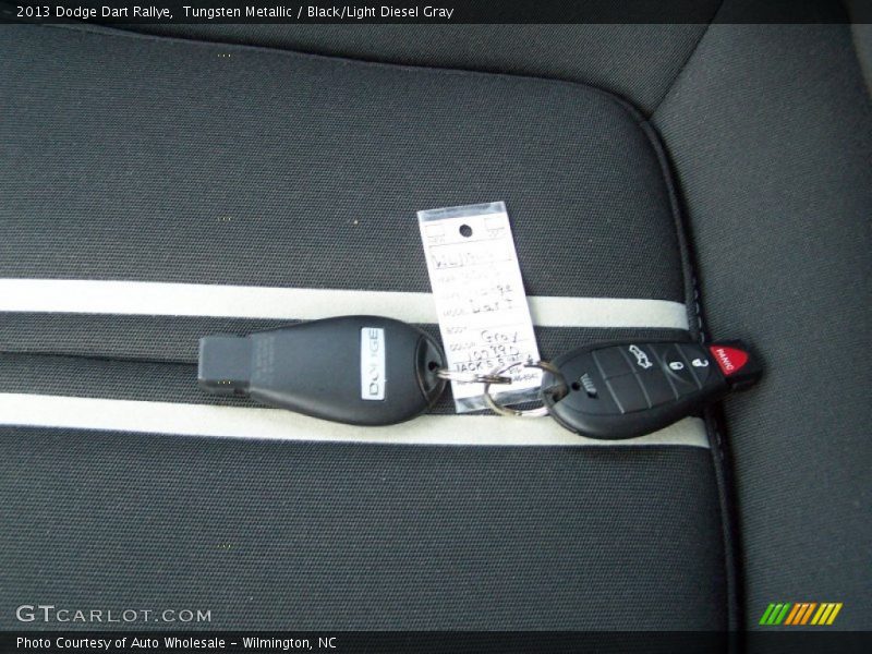 Tungsten Metallic / Black/Light Diesel Gray 2013 Dodge Dart Rallye